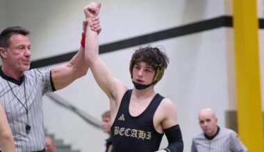 Bethlehem Catholic's Keanu Dillard is aiming for more than wrestling history