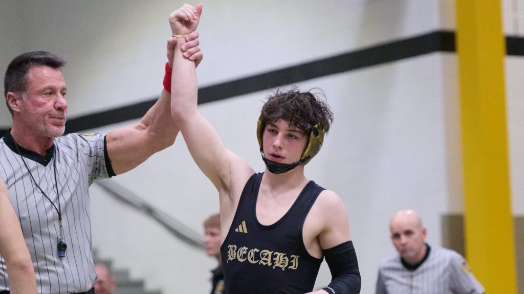 Bethlehem Catholic's Keanu Dillard is aiming for more than wrestling history