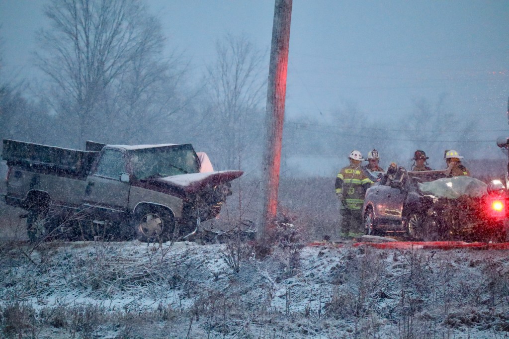 Nazareth Pike crash leaves 2 men dead