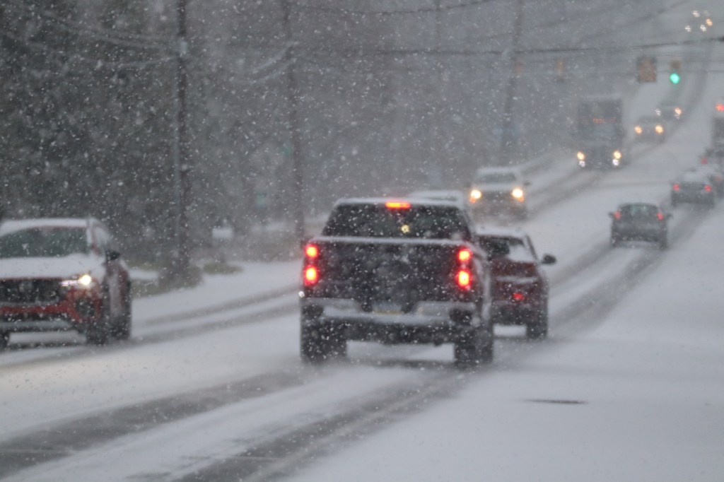 Up to 2 inches of snow Sunday, then a warmup