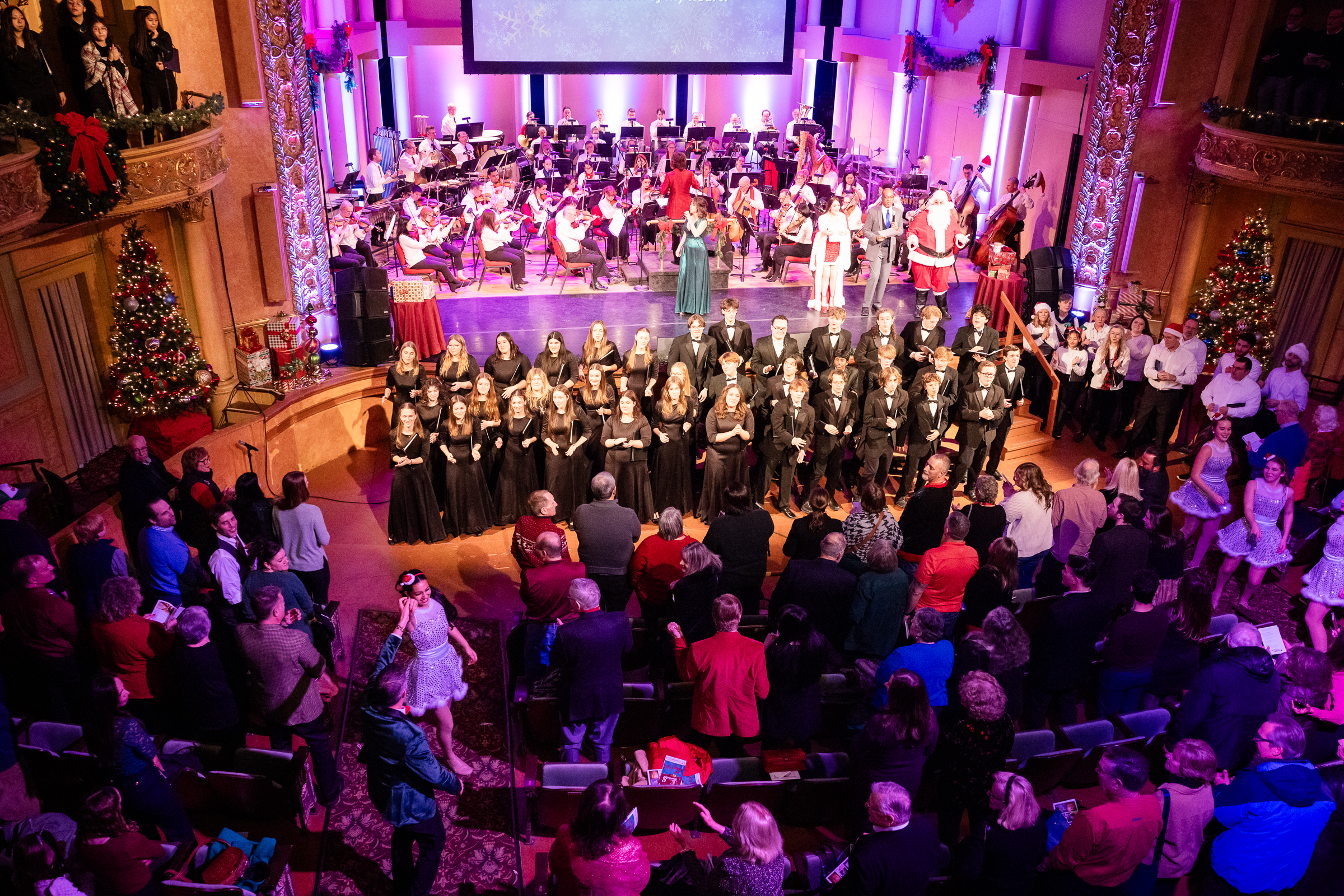 The always popular Holiday Pops seasonal concert will return to...