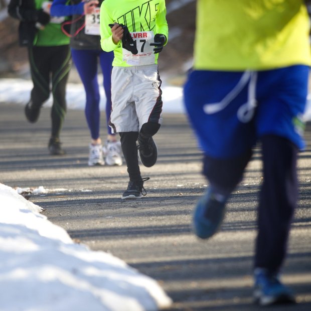 Participants hit the home stretch of the Lehigh Valley Roadrunners Superbowl 10K race in Allentown's Lehigh Parkway on Sunday, February 7, 2016. The race takes runners through the Lehigh Parkway and back to the Lehigh Valley Roadrunners clubhouse.   /// Harry Fisher / The Morning Call MC-LEHIGH-VALLEY-ROADRUNNERS-SUPER-BOWL-5K