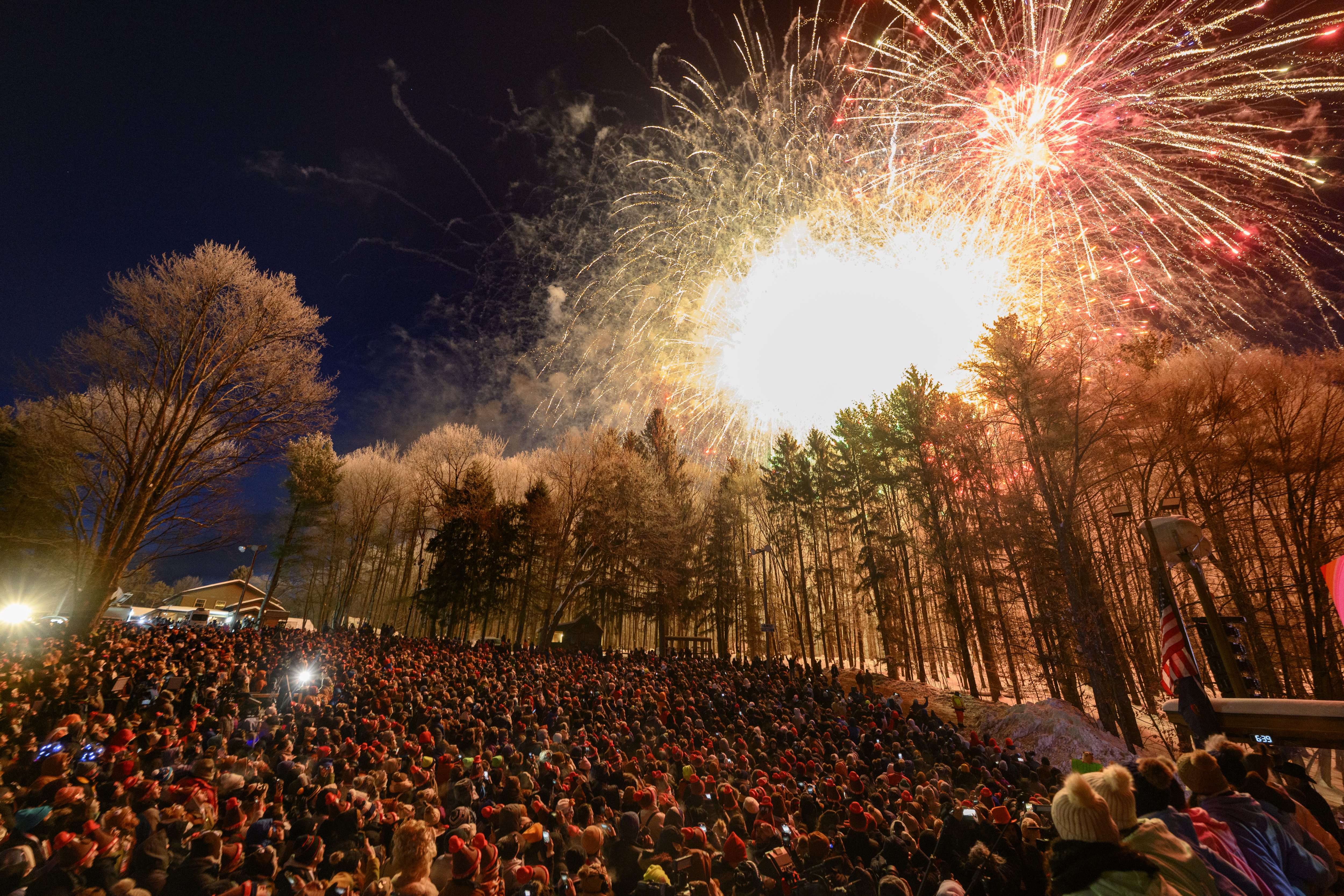 An estimated crowd of 30,000 braved sub-zero temperatures to await...