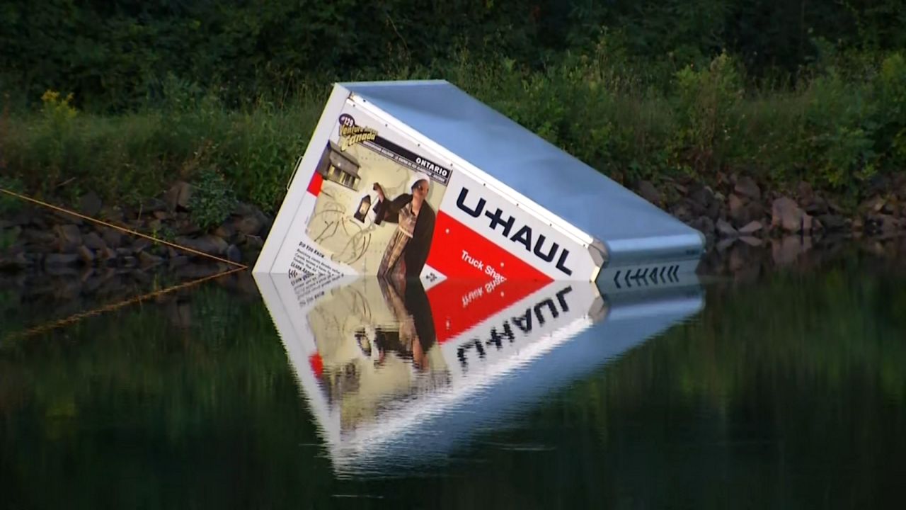 UHaul in canal