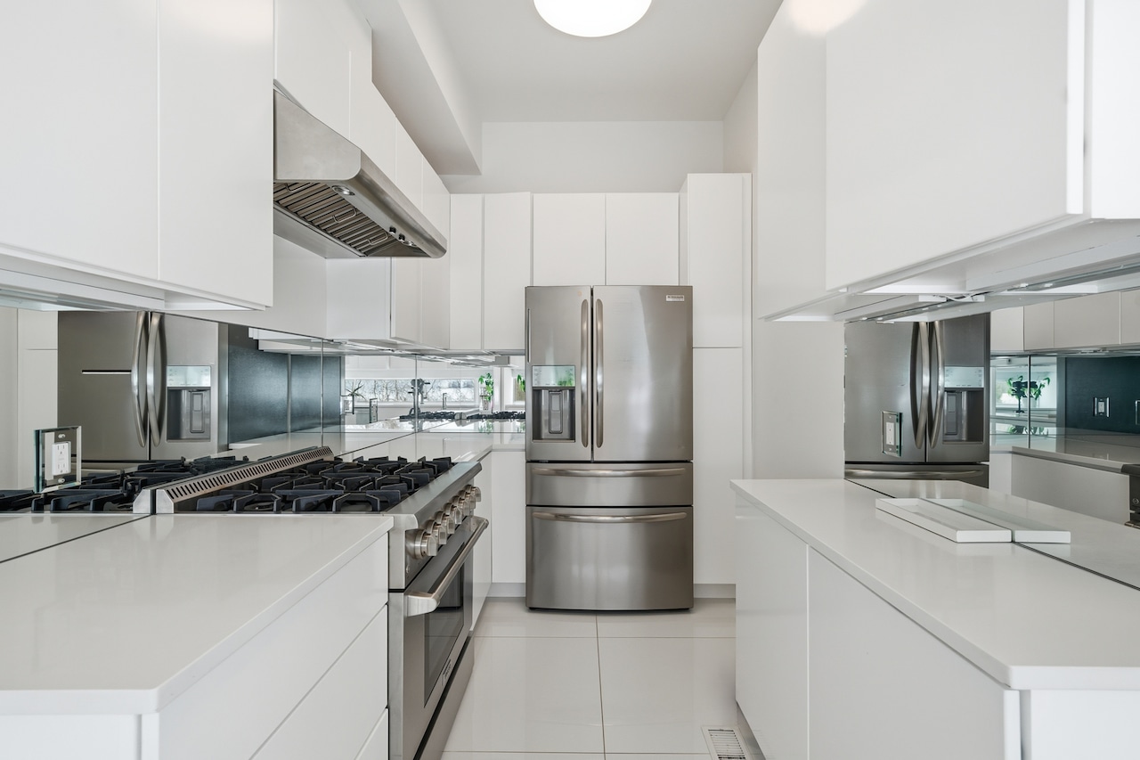 12345 Lake Shore Blvd., Bratenahl: House of the Week