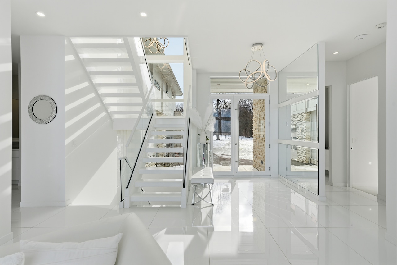 12345 Lake Shore Blvd., Bratenahl: House of the Week