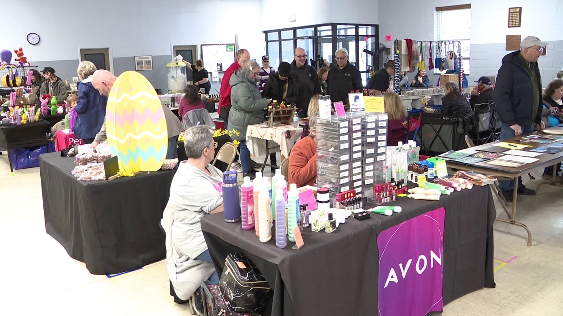 Winterfest delights in Exeter with live ice sculpting, crafts, live performances and more