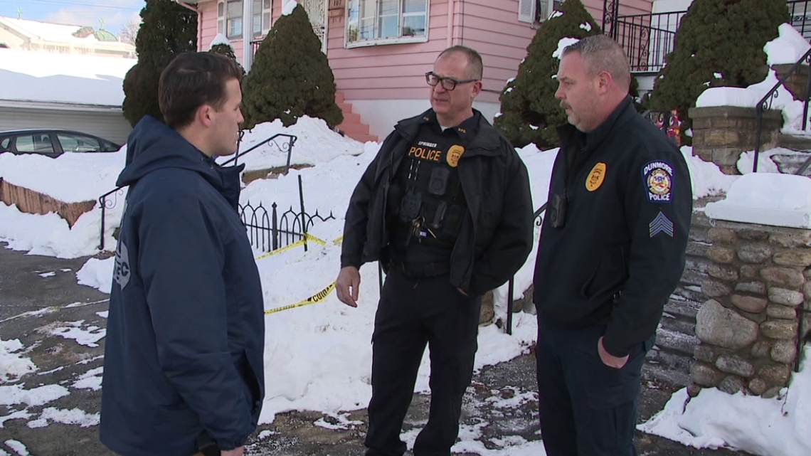 Police officers praised for lifesaving actions