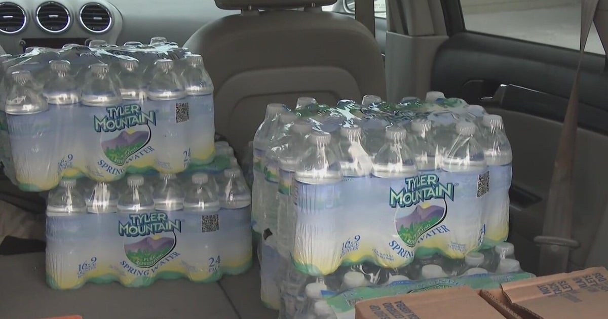 Dozens of Pittsburgh-area families left without water after water main break