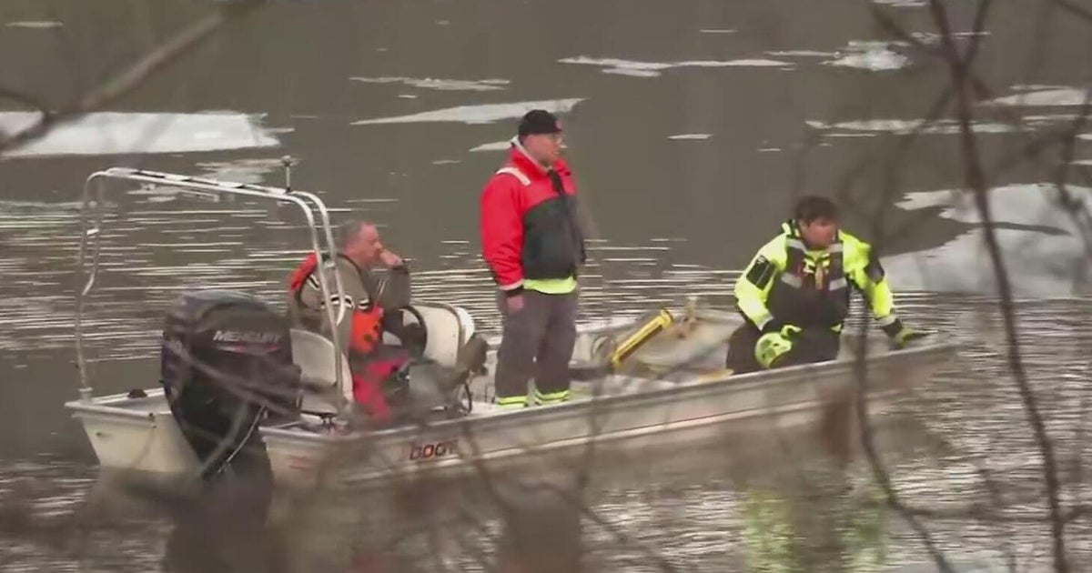 Divers search Monongahela River for man missing since last weekend