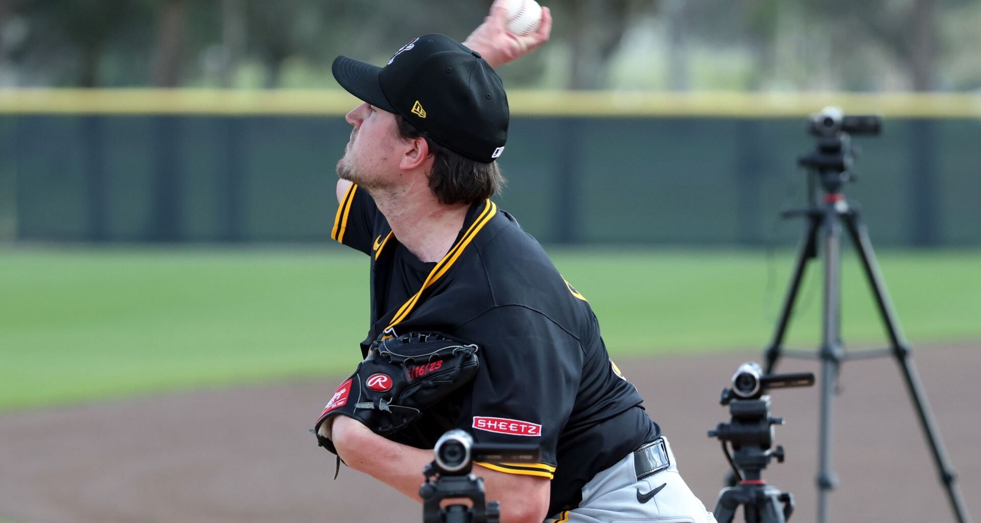 Pirates Reportedly Sign Former First-Round Pick To Minor League Deal