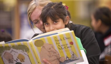Despite success, family reading program in Washington state faces deep funding cuts