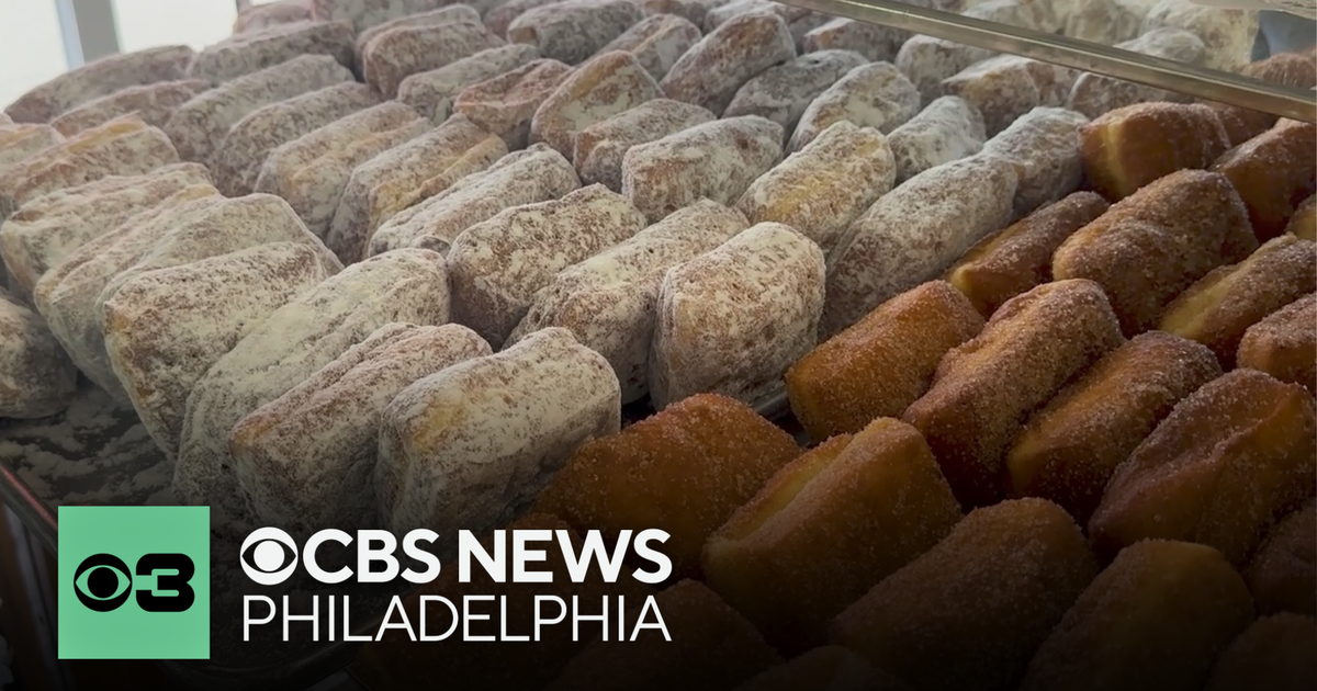 Haegele's Bakery in Philadelphia celebrates Fasnacht Day with famous sugary pastries