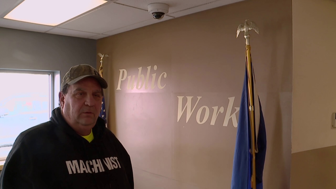 DPW crew helps save home from fire in Scranton