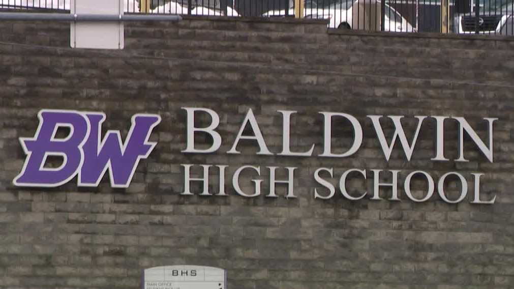 Baldwin Whitehall HS football team set to play as independent