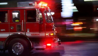 Firefighters extinguish early morning fire at Ross Park Mall