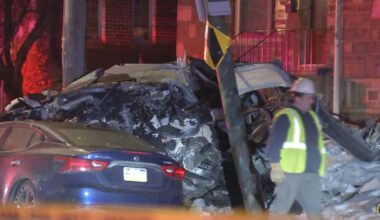 Man killed in high-speed crash in Philadelphia's Torresdale neighborhood, police say