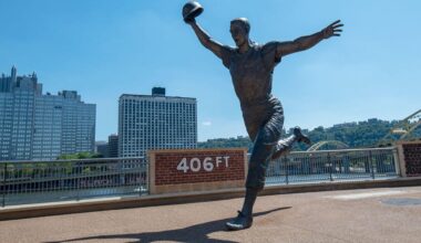 Pittsburgh Pirates fans share personal tributes in wake of Bill Mazeroski's death