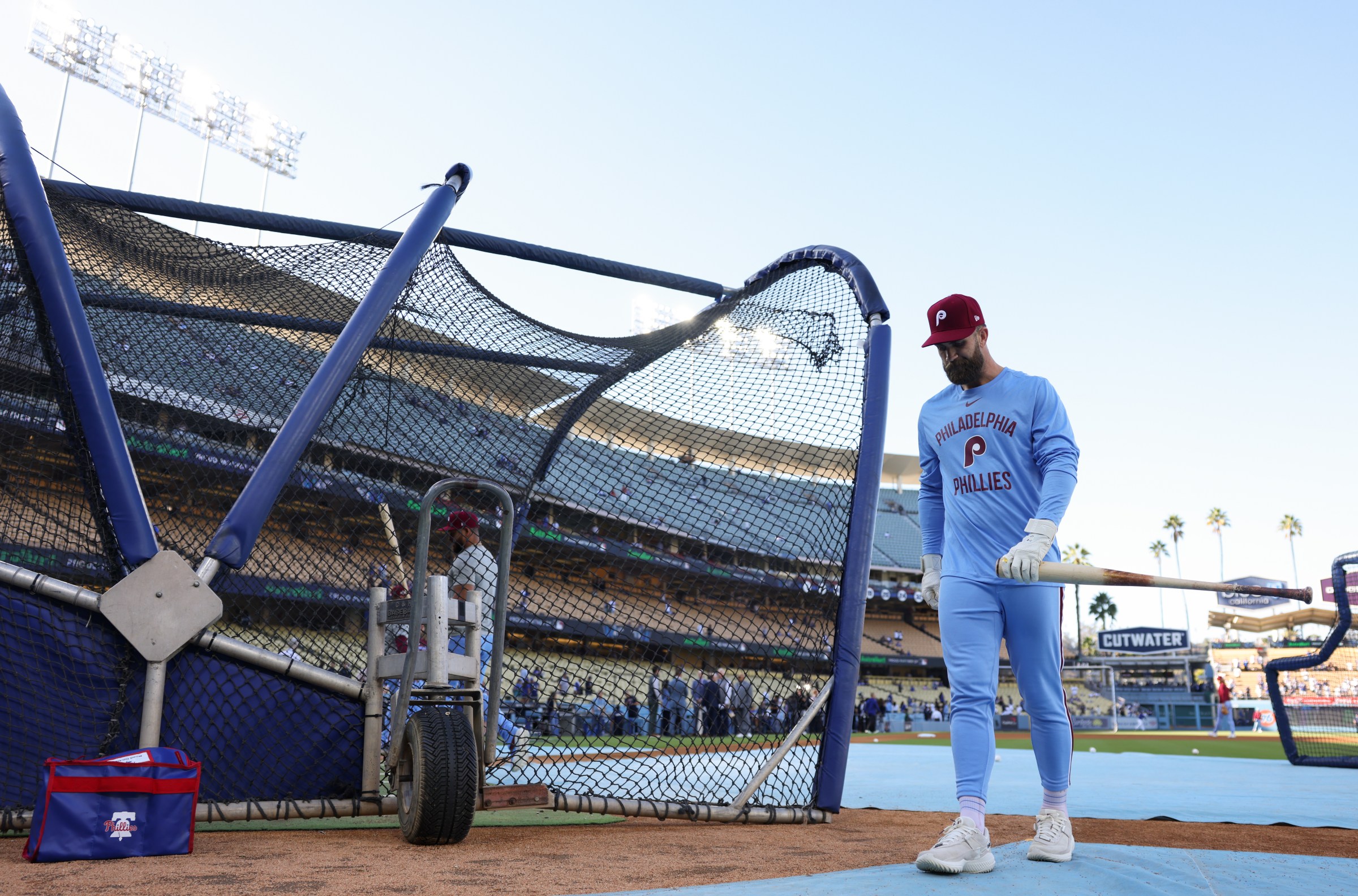 Division Series - Philadelphia Phillies v Los Angeles Dodgers - Game 3
