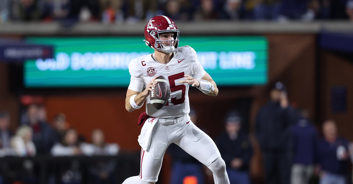 Insider reveals which quarterback Pittsburgh Steelers have close eye on