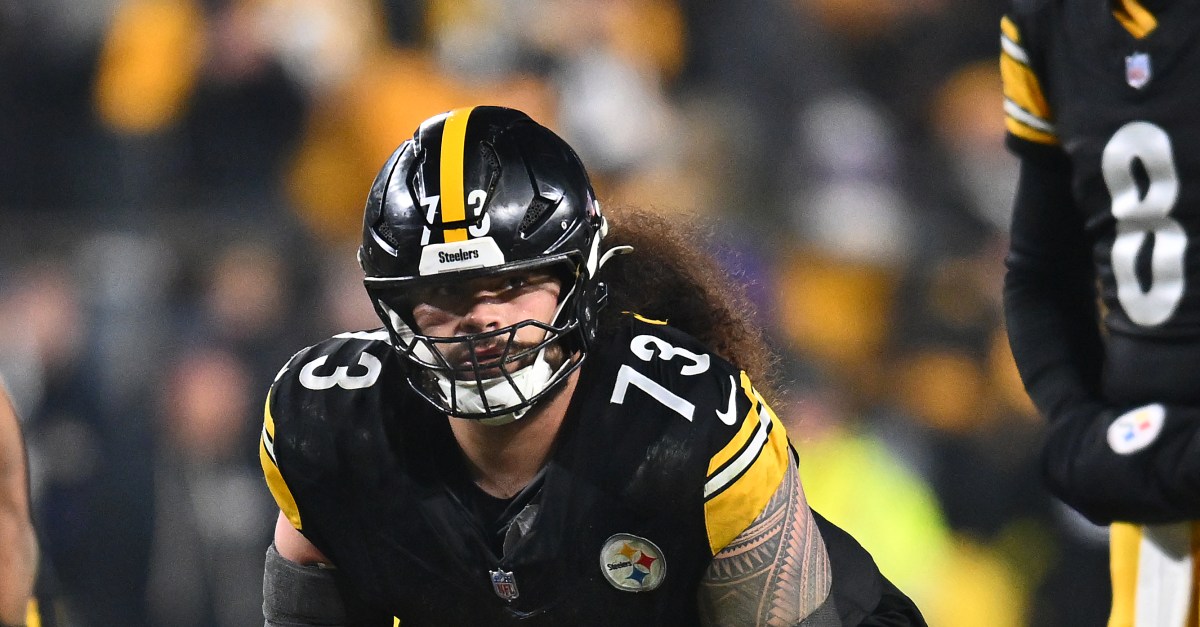 Should the Steelers re-sign left guard Isaac Seumalo?