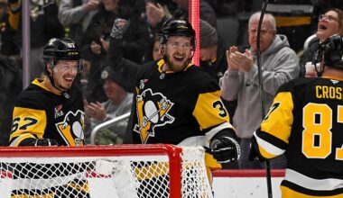 Mantha and Acciari score twice, Penguins run winning streak to 6 by holding off Rangers 6-5