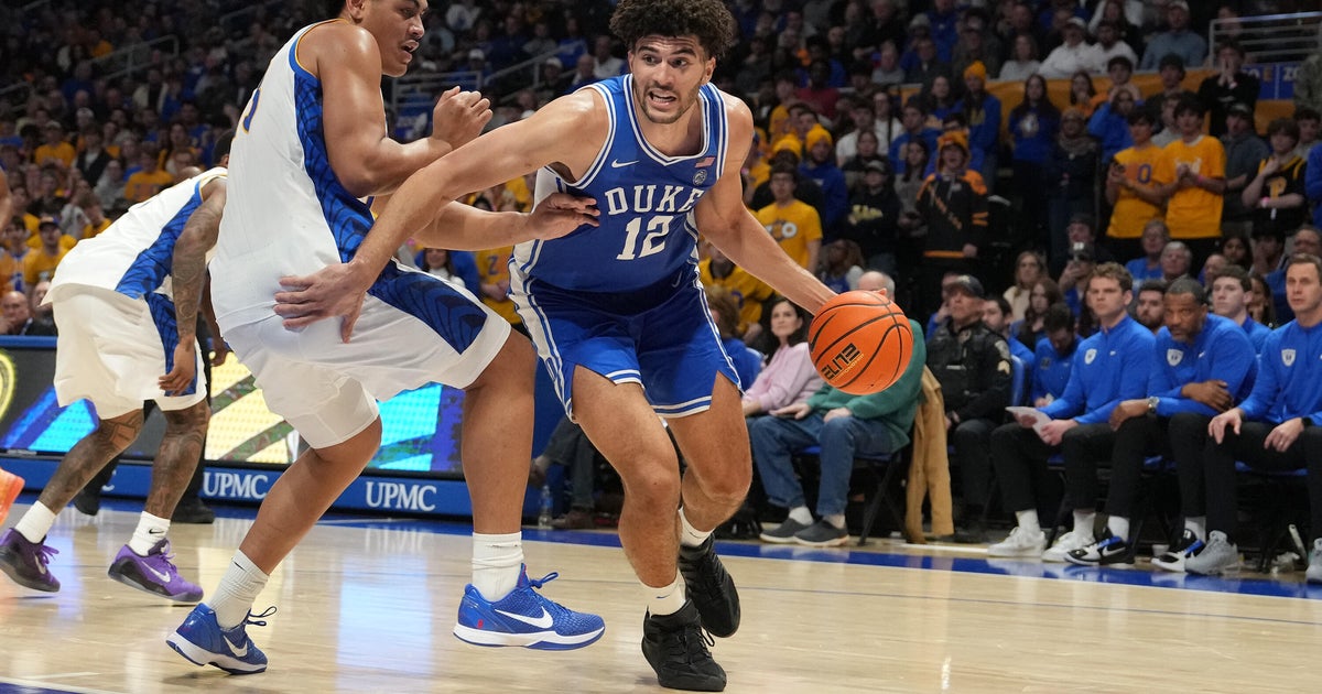 Duke pulls away in second half, beats Pitt 70-54