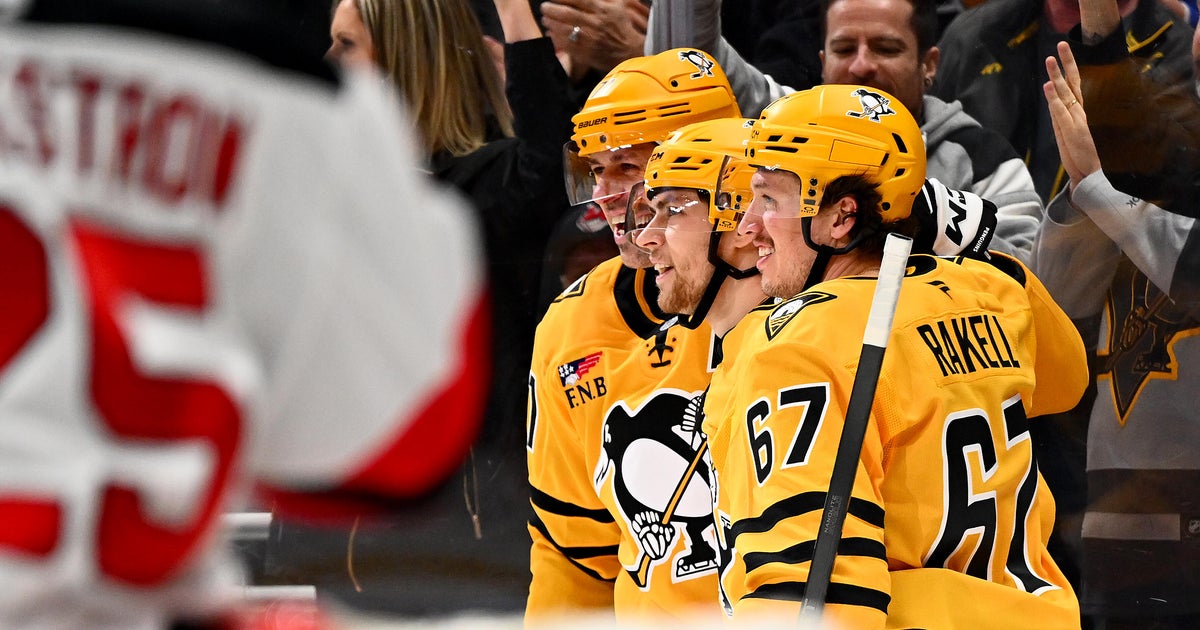 Pittsburgh Penguins beat New Jersey Devils 4-1 in return from Olympic break