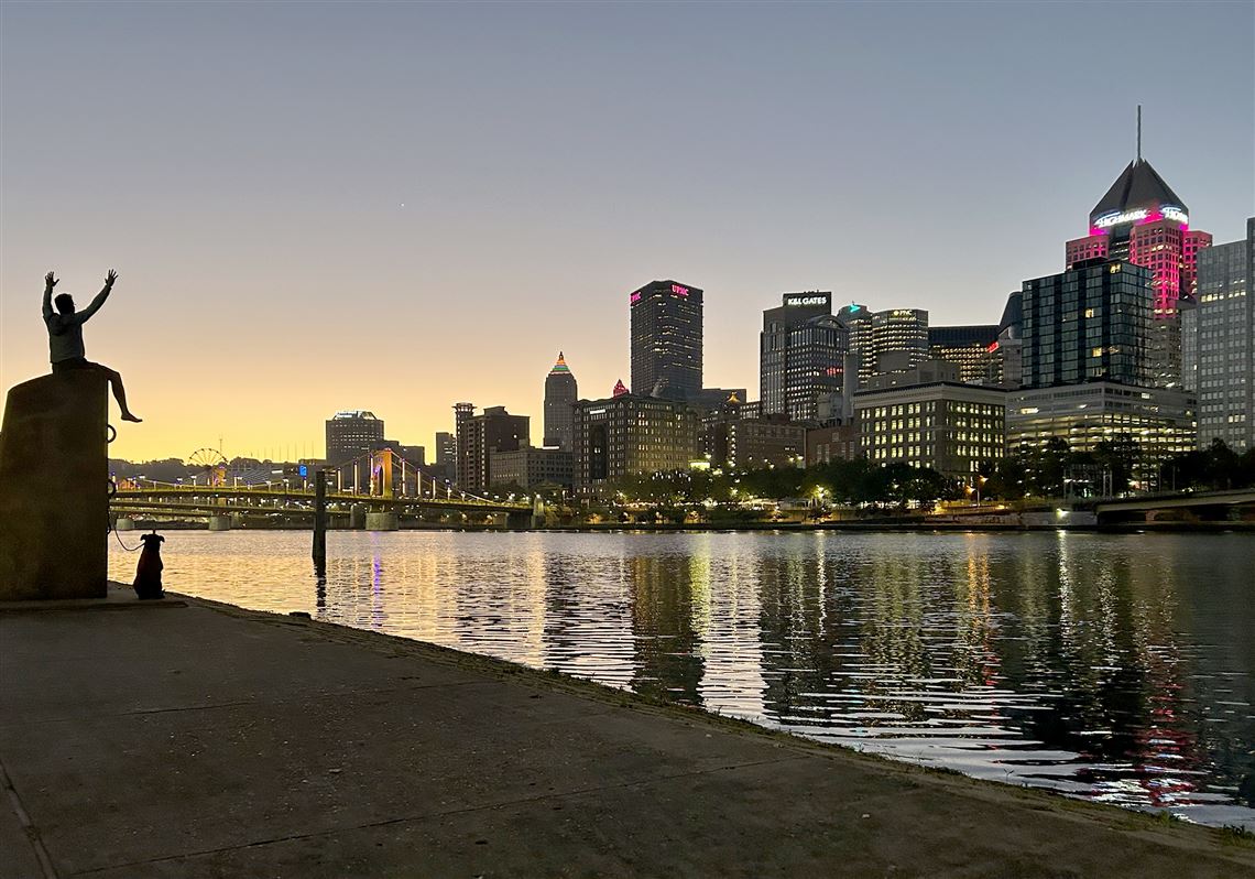 Pittsburgh couple embraces their outdoorsy, adventurous relationship