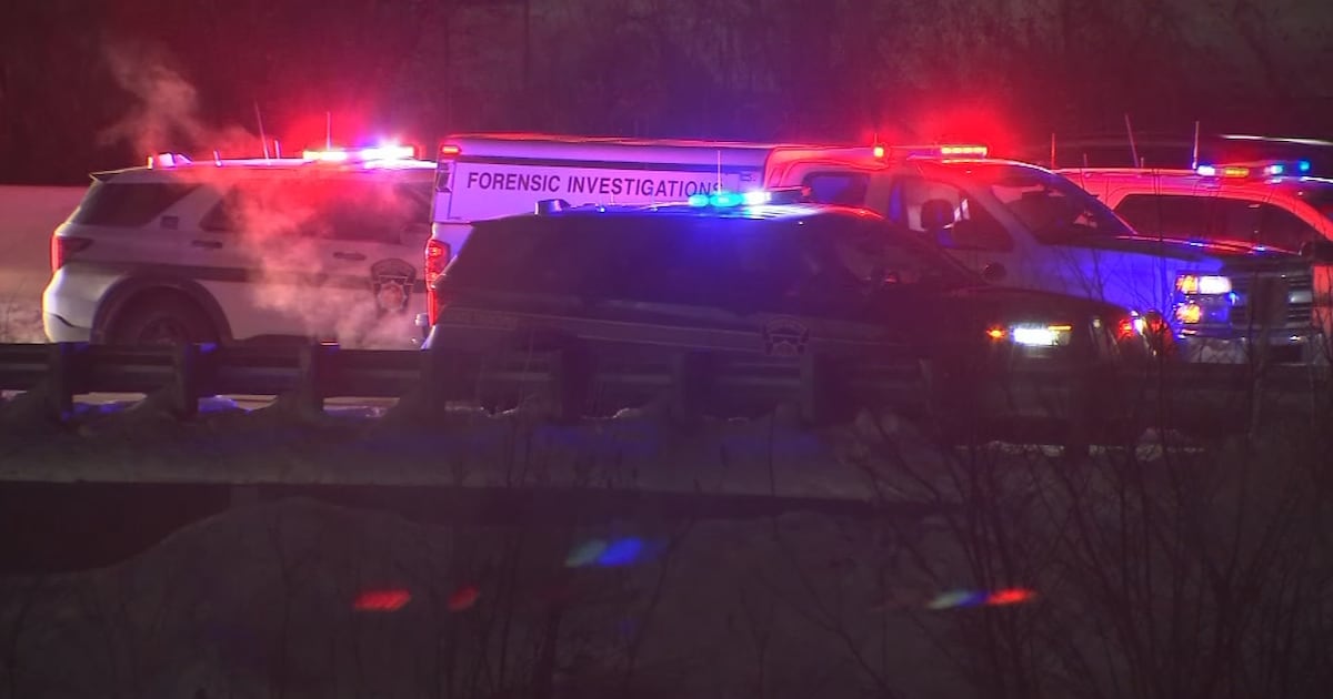 Driver dead after Parkway West wrong-way crash – WPXI