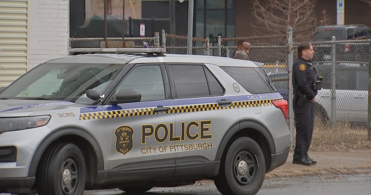 Man hit by vehicle in Pittsburgh, taken to hospital – WPXI
