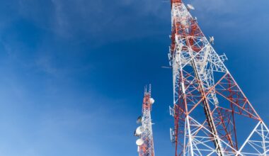 Pittsburgh firm to acquire 214 wireless towers for up to $297M – WPXI