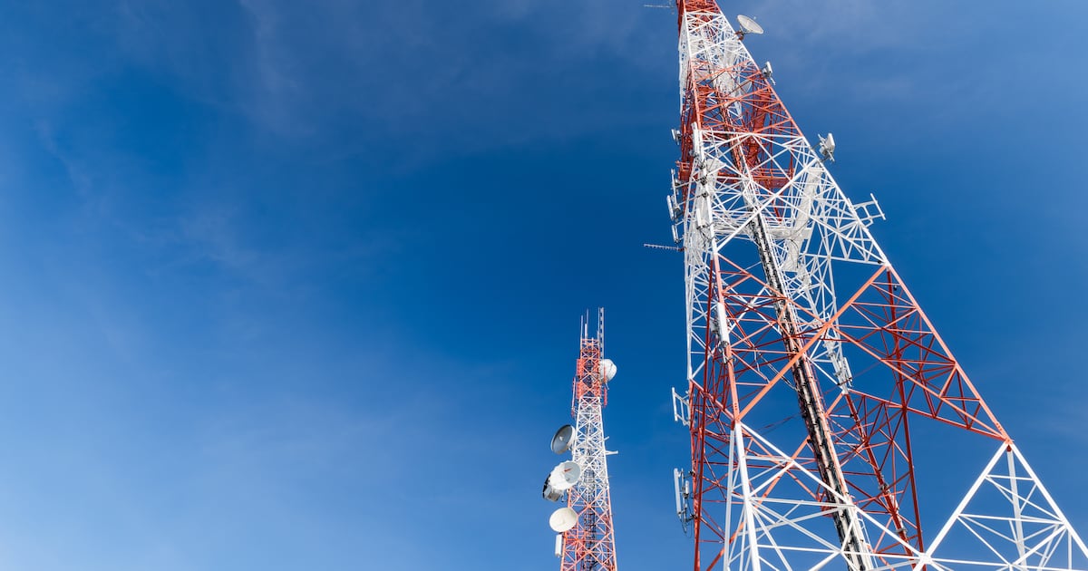 Pittsburgh firm to acquire 214 wireless towers for up to $297M – WPXI