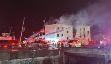 Crews battle apartment fire in Millvale – WPXI