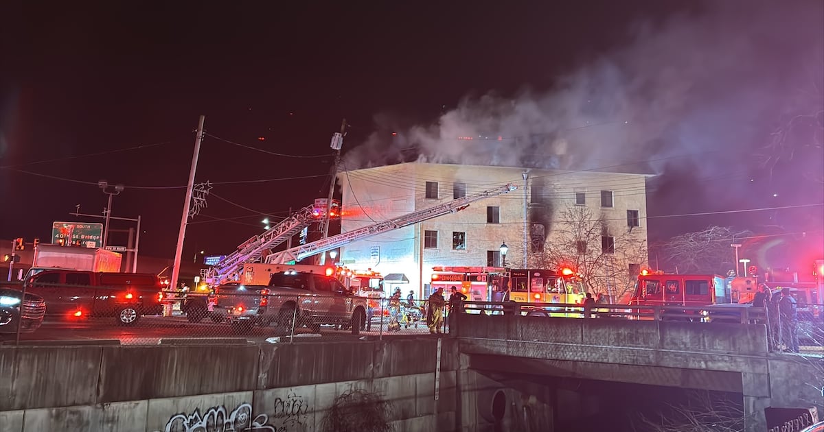 Crews battle apartment fire in Millvale – WPXI