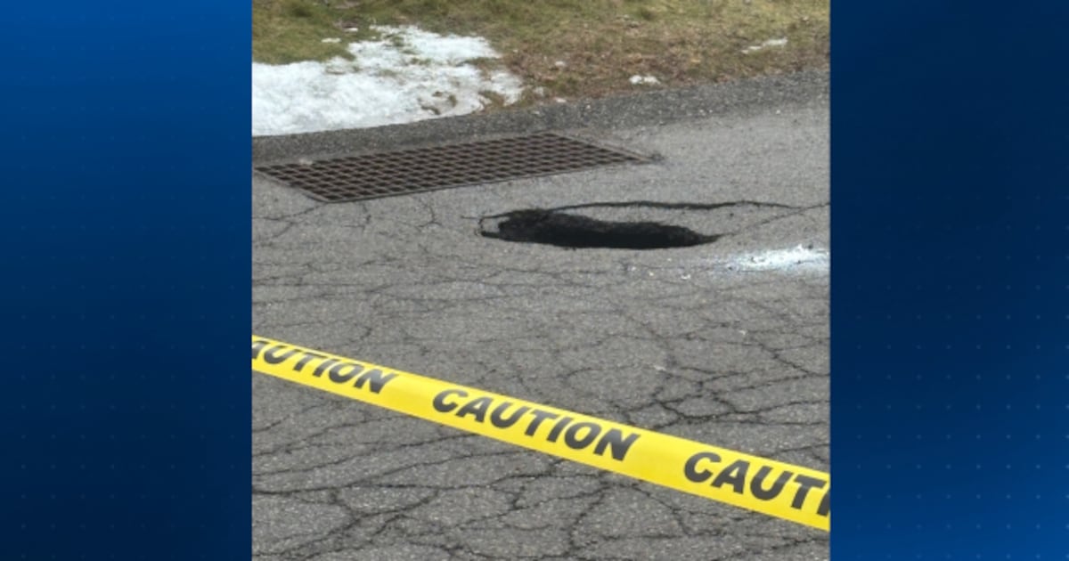 Sinkhole forces partial closure of Shaler Township road – WPXI