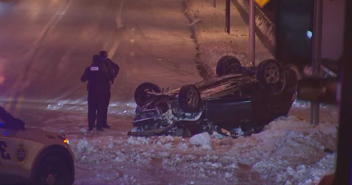 Vehicle ends up on its roof after crash on West Carson Street in Pittsburgh – WPXI