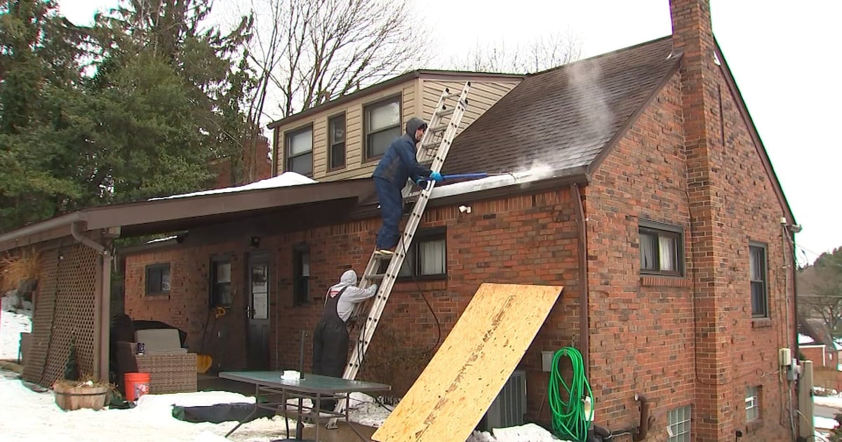 Local roofers battle ice dams blocking gutters as deep freeze eases – WPXI