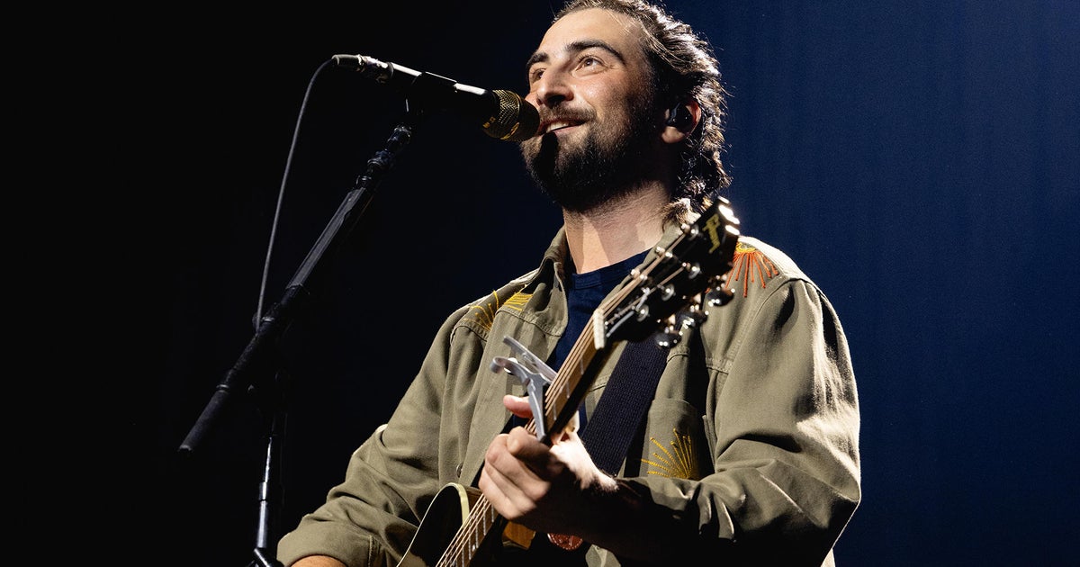 Noah Kahan bringing tour to Pittsburgh's PNC Park this summer