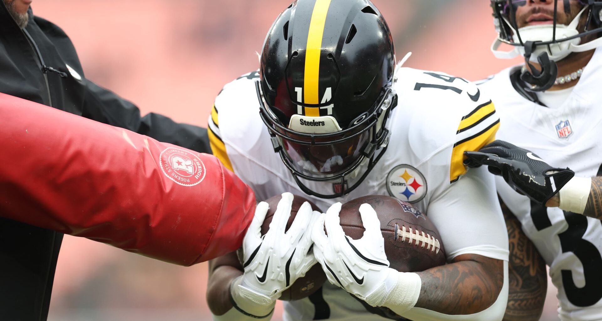 NFL Writer Names Steelers Free Agent That Might Be 'Undervalued'