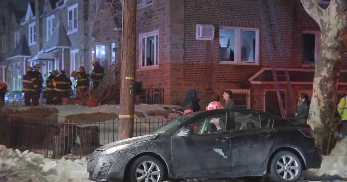Man killed, others displaced after fire in Mayfair, Philadelphia