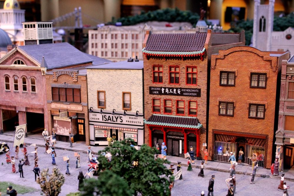 Minirailroadchinatown