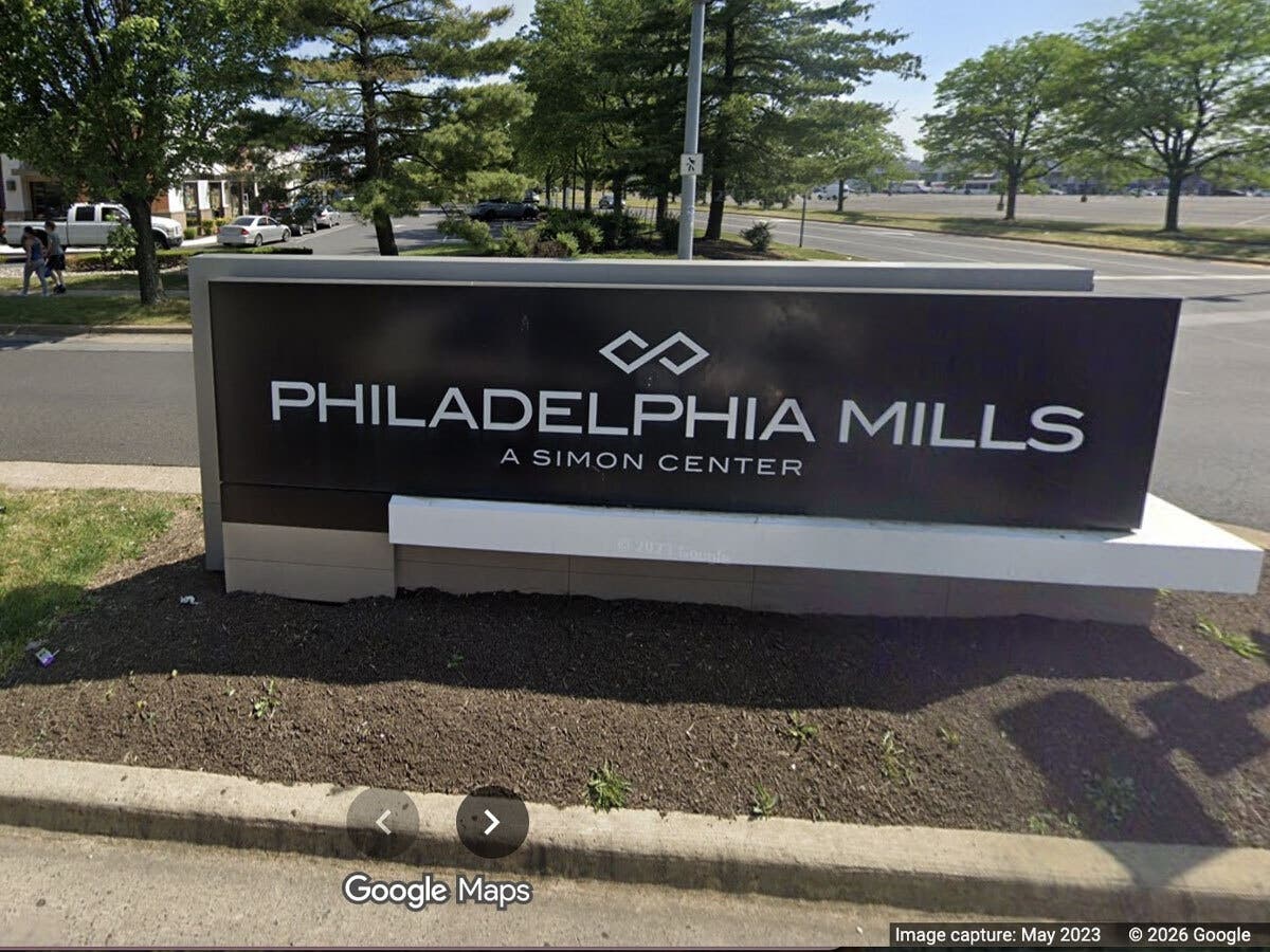 Franklin Mills Mall To Reopen After Fire