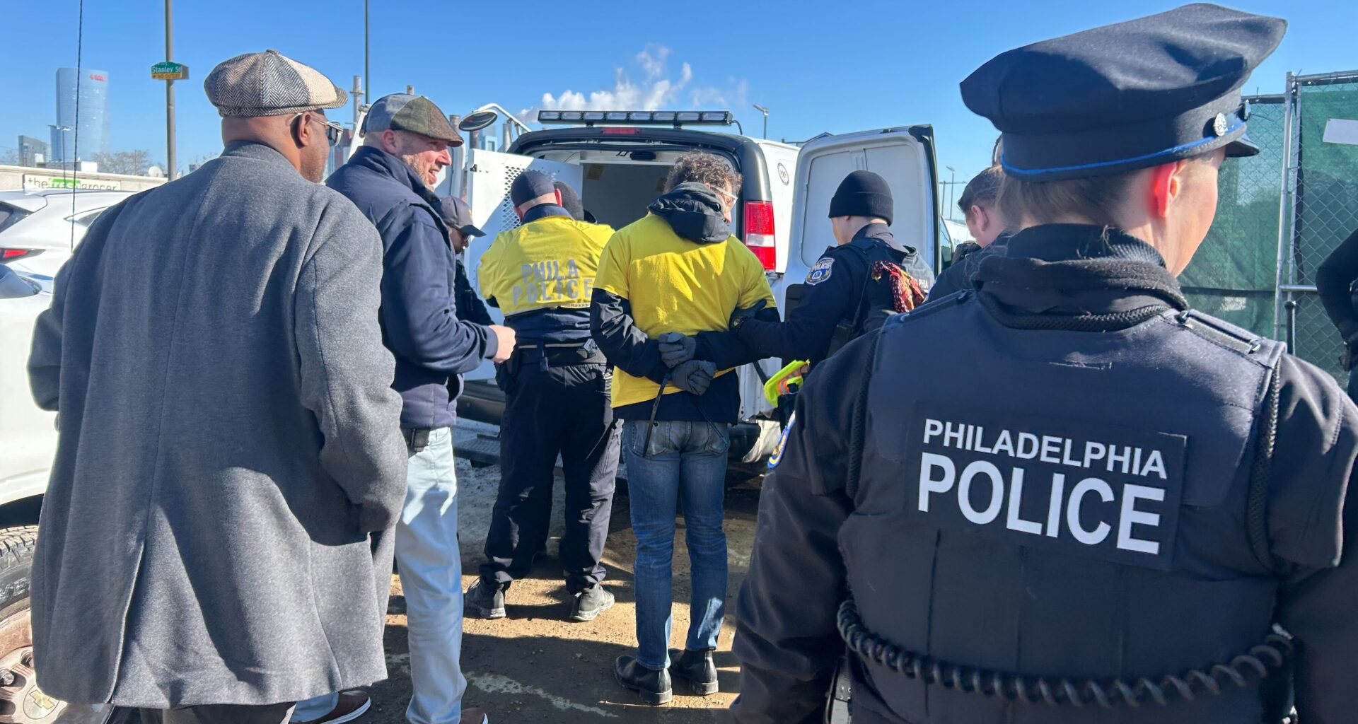 CHOP garage in Grays Ferry: activists arrested on site