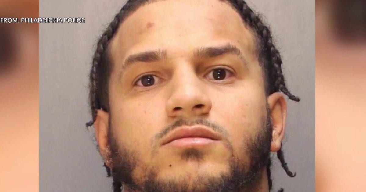 Philadelphia man wanted for two 2022 homicides deported before arrest: police