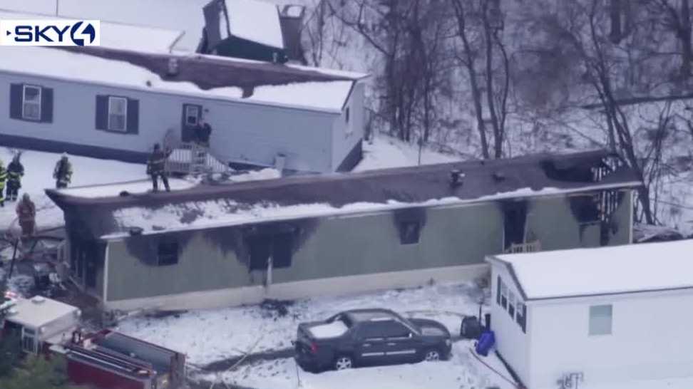 Sky 4 captures response after mobile home catches fire in Western Pa.