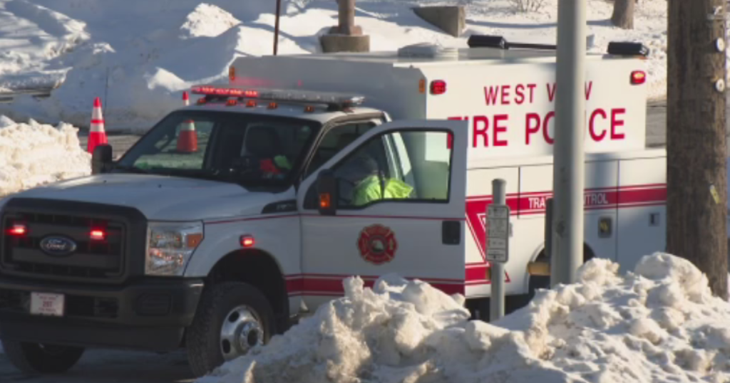 Firefighters spend hours working to extinguish Ross Park Mall fire