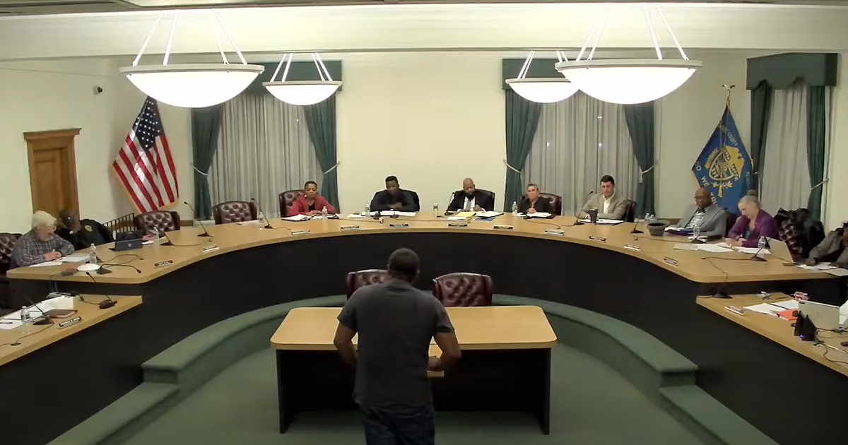 Philadelphia-area mayor called out during meeting for being a Dallas Cowboys fan