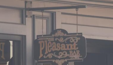 Violent brawl inside bar involving 4 off-duty Pittsburgh police officers under review