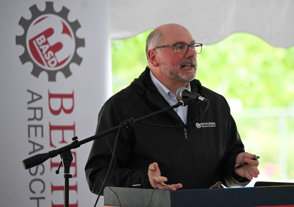 Bethlehem Area School District superintendent Jack Silva to retire